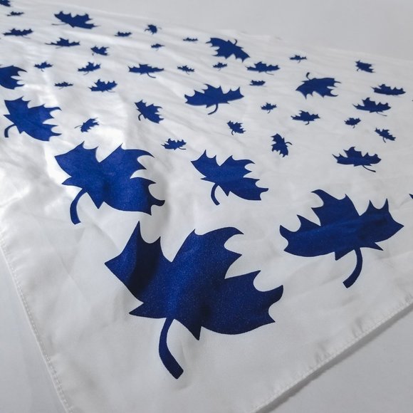 White & Blue Maple Leaf Patterned Scarf/Bandanna - Picture 3 of 8